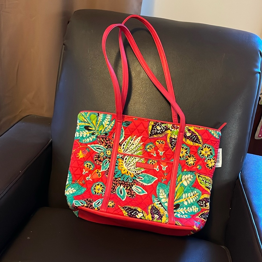 Vera Bradley Mandy tote-beautiful floral pattern.  New with tags. Rumba pattern.